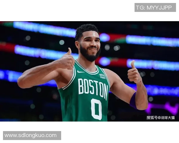 塔图姆的成长之路 从篮球少年到NBA巨星的蜕变与奋斗 塔图姆的成长之路 从篮球少年到NBA巨星的蜕变与奋斗