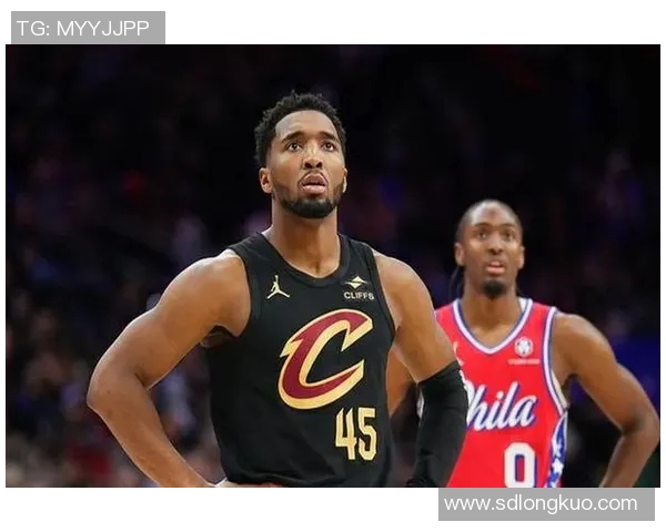 球迷炸锅：米切尔这一行为引热议！