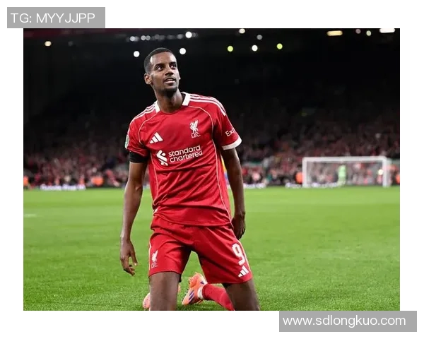 足球转会传闻：巴萨最新引援目标曝光