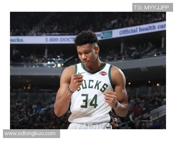 字母哥火力全开状态爆棚豪取全场最佳展现无可阻挡的统治力